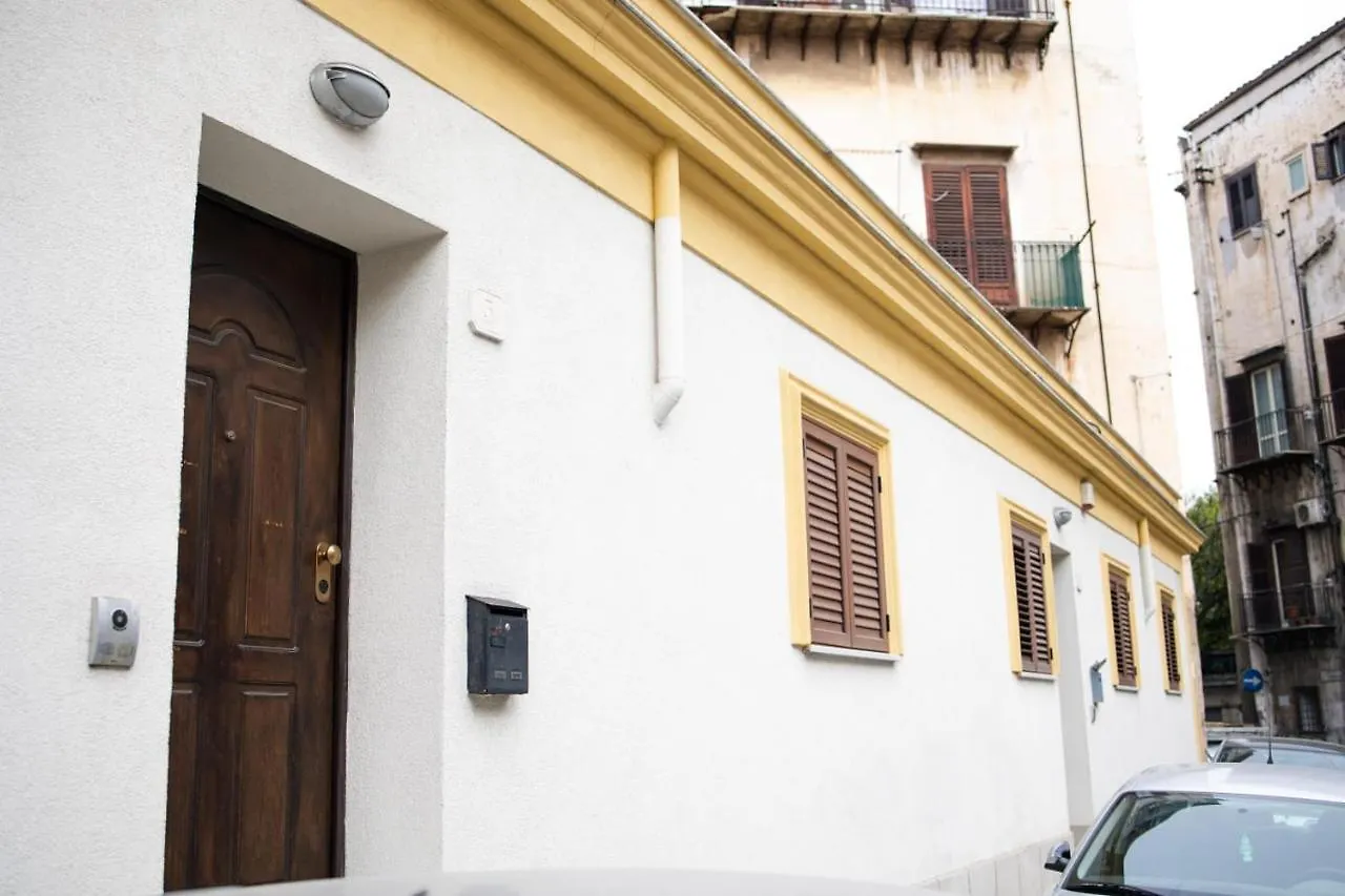 Casa Alero Villa Palermo Italien